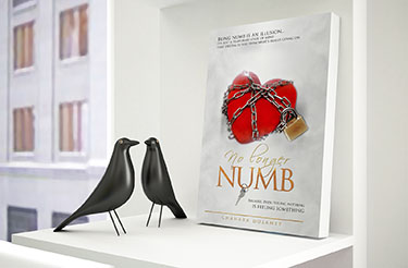 Okładka dla 'No longer numb' Chanara Dulaney