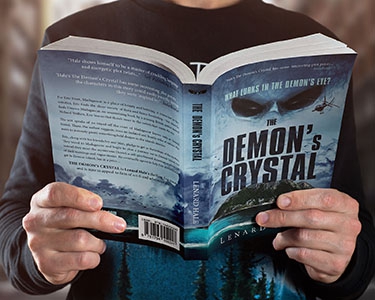 Przeróbka i rozbudowa okładki 'The Demon's Crystal' Lenard Hale